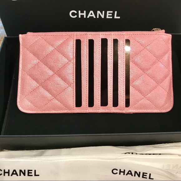 ❌Sold❌Chanel 19S Pink Iridescent WalletPhone Pouch - Picture 3 of 6